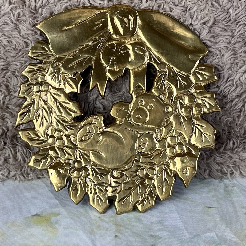 Vintage Rubel Brass Christmas Wreath With Teddy Bear Trivet Pot Plant Stand